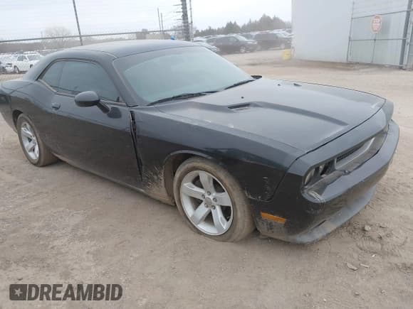 ✅ 2012 Dodge Challenger SXT • VIN: 2C3CDYAG5CH214207 • Lot: 41742866. Wystawiony na IAAI z przebiegiem 127 710 mil. Bezpłatny archiwum sprzedaży aukcyjnych z USA i szczegółowy raport historii pojazdu na DreamBid. Zdjęcie 1.