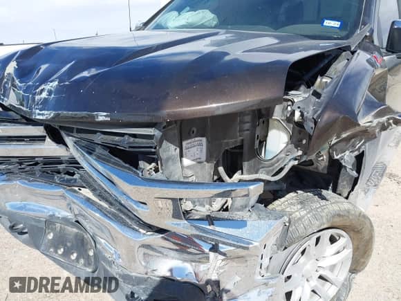 2019 Chevrolet Silverado 1500 LT z VIN 3GCUYDED7KG120227, wystawiony jako IAAI lot #38877247 z przebiegiem 102 592 mil mil oraz . Historia ofert i sprzedaży dostępna na DreamBid. Obrazek 6.