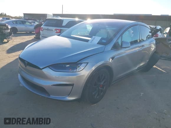 ✅ 2024 Tesla Model X Plaid • VIN: 7SAXCBE65RF453398 • Lot: 41082484. Wystawiony na IAAI z przebiegiem Nie podano. Bezpłatny archiwum sprzedaży aukcyjnych z USA i szczegółowy raport historii pojazdu na DreamBid. Zdjęcie 16.