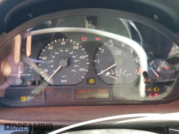 2000 BMW 3 Series 323Ci z VIN WBABM334XYJN62925, wystawiony jako Copart lot #57619495 z przebiegiem 139 843 mil mil oraz Szkoda całkowita • Salvage title. Historia ofert i sprzedaży dostępna na DreamBid. Obrazek 9.