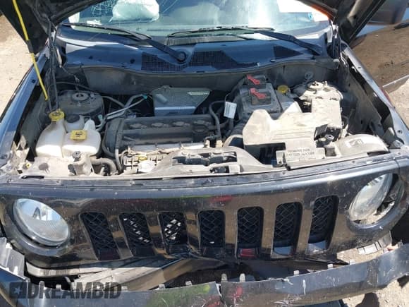 ✅ 2016 Jeep Patriot Sport • VIN: 1C4NJPBA3GD747922 • Lot: 41986421. Wystawiony na IAAI z przebiegiem 86 367 mil. Bezpłatny archiwum sprzedaży aukcyjnych z USA i szczegółowy raport historii pojazdu na DreamBid. Zdjęcie 10.