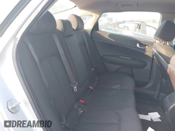 ✅ 2016 Kia Optima LX Turbo • VIN: 5XXGT4L12GG001001 • Lot: 42953378. Listed on IAAI with 187,065 mi. Free auction sales archive from the USA and detailed vehicle history report at DreamBid. Image 8.