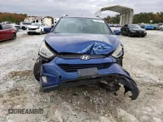 2015 Hyundai Tucson SE z VIN KM8JU3AG1FU968837, wystawiony jako Copart lot #77494713 z przebiegiem Nie podano mil oraz . Historia ofert i sprzedaży dostępna na DreamBid. Obrazek 5.