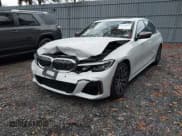✅ 2020 BMW 3 Series M340i xDrive • VIN: WBA5U9C01LFH09483 • Lot: 43579055. Wystawiony na IAAI z przebiegiem 26 564 mil. Bezpłatny archiwum sprzedaży aukcyjnych z USA i szczegółowy raport historii pojazdu na DreamBid. Zdjęcie 2.