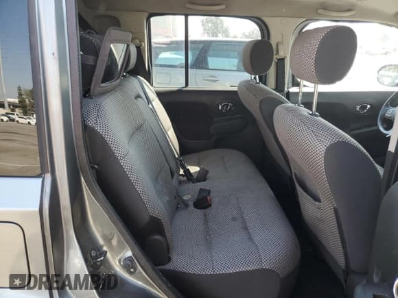 ✅ 2010 Nissan Cube S • VIN: JN8AZ2KR6AT154640 • Lot: 73567444. Wystawiony na Copart z przebiegiem Nie podano. Bezpłatny archiwum sprzedaży aukcyjnych z USA i szczegółowy raport historii pojazdu na DreamBid. Zdjęcie 11.