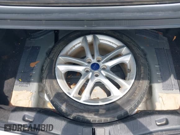 ✅ 2018 Ford Fusion SE • VIN: 3FA6P0H70JR136532 • Lot: 42858538. Listed on IAAI with 126,935 mi. Free auction sales archive from the USA and detailed vehicle history report at DreamBid. Image 17.