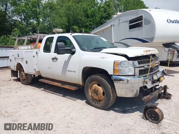 ✅ 2012 Chevrolet Silverado 2500HD • VIN: 1GB2KVCG0CZ253378 • Lot: 42311906. Wystawiony na IAAI z przebiegiem Nie podano. Bezpłatny archiwum sprzedaży aukcyjnych z USA i szczegółowy raport historii pojazdu na DreamBid. Zdjęcie 1.