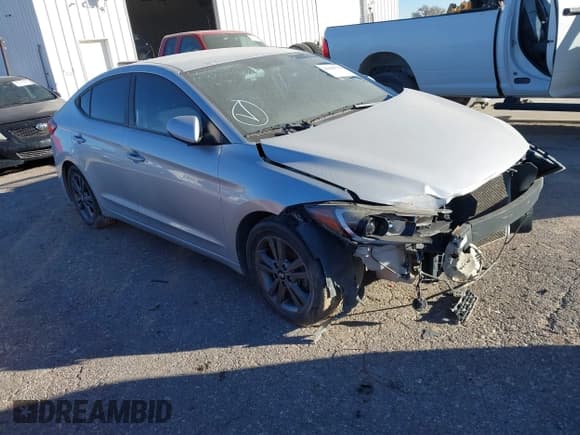 ✅ 2018 Hyundai Elantra Value Edition • VIN: 5NPD84LF5JH220305 • Lot: 43686770. Wystawiony na IAAI z przebiegiem 130 900 mil. Bezpłatny archiwum sprzedaży aukcyjnych z USA i szczegółowy raport historii pojazdu na DreamBid. Zdjęcie 1.