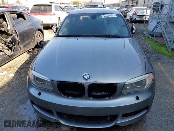 ✅ 2013 BMW 1 Series 135i • VIN: WBAUC9C5XDVY60157 • Lot: 46283975. Wystawiony na Copart z przebiegiem 192 388 mil. Bezpłatny archiwum sprzedaży aukcyjnych z USA i szczegółowy raport historii pojazdu na DreamBid. Zdjęcie 5.