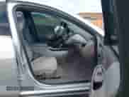 2018 Chevrolet Malibu LS z VIN 1G1ZC5ST9JF253327, wystawiony jako IAAI lot #43193628 z przebiegiem 53 935 mil mil oraz . Historia ofert i sprzedaży dostępna na DreamBid. Obrazek 5.