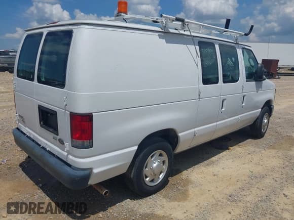 ✅ 2013 Ford Econoline Cargo Commercial • VIN: 1FTNE1EW5DDB01348 • Lot: 42831731. Listed on IAAI with 125,715 mi. Free auction sales archive from the USA and detailed vehicle history report at DreamBid. Image 4.
