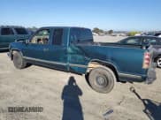 ✅ 1997 Chevrolet Silverado 1500 • VIN: 2GCEC19R9V1204702 • Lot: 82650035. Wystawiony na Copart z przebiegiem 224 596 mil. Bezpłatny archiwum sprzedaży aukcyjnych z USA i szczegółowy raport historii pojazdu na DreamBid. Zdjęcie 2.