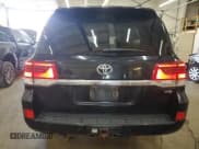 ✅ 2017 Toyota Land Cruiser • VIN: JTMCY7AJ4H4060308 • Lot: 53672615. Wystawiony na Copart z przebiegiem 242 607 mil. Bezpłatny archiwum sprzedaży aukcyjnych z USA i szczegółowy raport historii pojazdu na DreamBid. Zdjęcie 6.