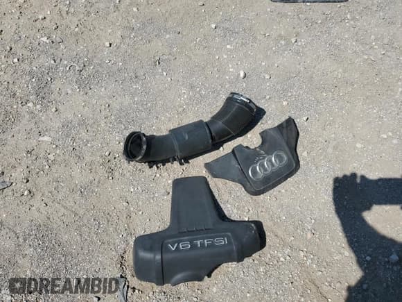 ✅ 2015 Audi A7 Prestige • VIN: WAU2GAFC2FN017130 • Лот: 63340535. Опубликован ранее на Copart с пробегом 131 648 миль. Бесплатный доступ к архиву аукционных продаж из США и подробный отчёт об истории автомобиля на DreamBid. Изображение 12.