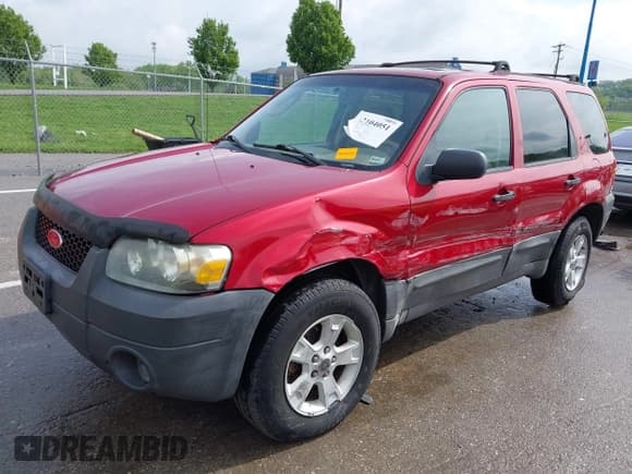✅ 2006 Ford Escape XLT • VIN: 1FMYU93166KA44836 • Lot: 42104051. Listed on IAAI with 176,367 mi. Free auction sales archive from the USA and detailed vehicle history report at DreamBid. Image 18.