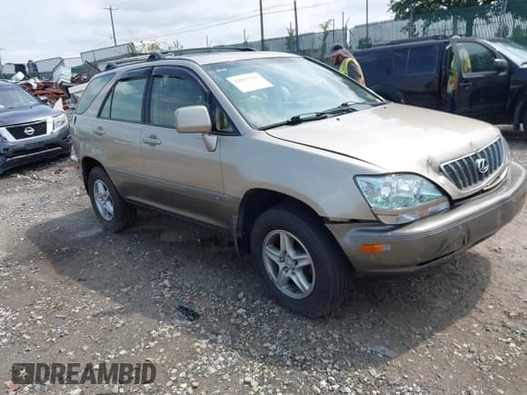 ✅ 2002 Lexus RX 300 • VIN: JTJGF10U820144627 • Lot: 42957754. Listed on IAAI with 176,507 mi. Free auction sales archive from the USA and detailed vehicle history report at DreamBid. Image 1.