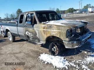 ✅ 1997 Ford F-250 • VIN: 1FTHX26F0VEA89102 • Lot: 41252248. Wystawiony na IAAI z przebiegiem Nie podano. Bezpłatny archiwum sprzedaży aukcyjnych z USA i szczegółowy raport historii pojazdu na DreamBid. Zdjęcie 1.