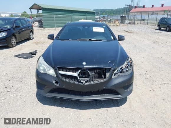 ✅ 2014 Mercedes-Benz E 350 • VIN: WDDKJ5KB1EF241464 • Lot: 42814261. Listed on IAAI with 196,459 mi. Free auction sales archive from the USA and detailed vehicle history report at DreamBid. Image 12.