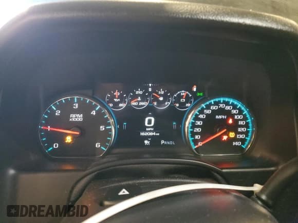 ✅ 2019 Chevrolet Tahoe Premier • VIN: 1GNSKCKJ5KR158365 • Лот: 71019345. Опубликован ранее на Copart с пробегом 162 084 миль. Бесплатный доступ к архиву аукционных продаж из США и подробный отчёт об истории автомобиля на DreamBid. Изображение 9.