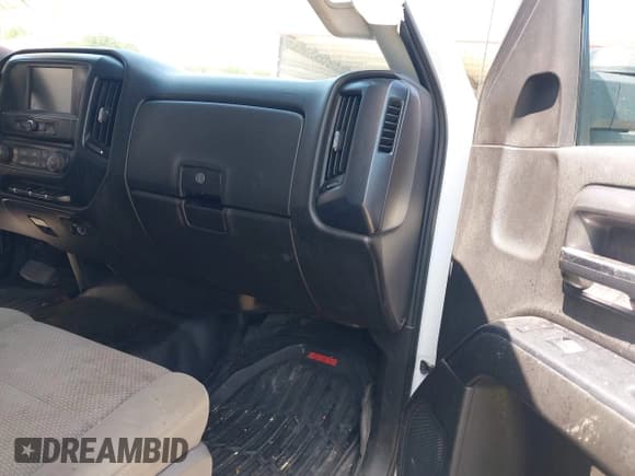 ✅ 2018 Chevrolet Silverado 2500HD Work Truck • VIN: 1GC1KUEG8JF211277 • Lot: 42113305. Listed on IAAI with 210,592 mi. Free auction sales archive from the USA and detailed vehicle history report at DreamBid. Image 5.