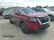 2022 Nissan Pathfinder SV z VIN 5N1DR3BAXNC252421, wystawiony jako Copart lot #81744505 z przebiegiem 101 368 mil mil oraz Szkoda całkowita • Salvage title. Historia ofert i sprzedaży dostępna na DreamBid. Obrazek 13.