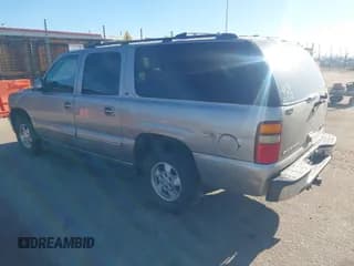 ✅ 2001 Chevrolet Suburban LS • VIN: 3GNFK16T21G261971 • Лот: 41663621. Опубликован ранее на IAAI с пробегом 323 550 миль. Бесплатный доступ к архиву аукционных продаж из США и подробный отчёт об истории автомобиля на DreamBid. Изображение 3.
