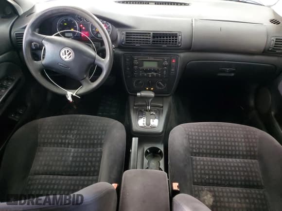 ✅ 2002 Volkswagen Passat GLS • VIN: WVWPD63BX2P180214 • Lot: 80290485. Listed on Copart with 161,536 mi. Free auction sales archive from the USA and detailed vehicle history report at DreamBid. Image 8.