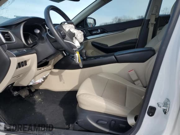 ✅ 2020 Nissan Maxima SL • VIN: 1N4AA6DV5LC376468 • Лот: 45431325. Опубликован ранее на Copart с пробегом 56 074 миль. Бесплатный доступ к архиву аукционных продаж из США и подробный отчёт об истории автомобиля на DreamBid. Изображение 7.