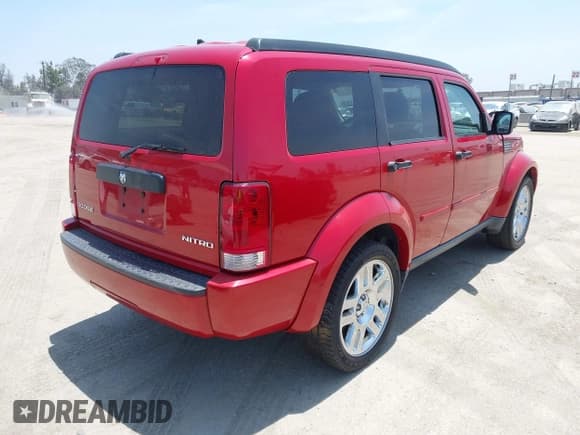 ✅ 2011 Dodge Nitro Heat • VIN: 1D4PT4GK2BW570637 • Лот: 42487300. Опубликован ранее на IAAI с пробегом 223 189 миль. Бесплатный доступ к архиву аукционных продаж из США и подробный отчёт об истории автомобиля на DreamBid. Изображение 4.
