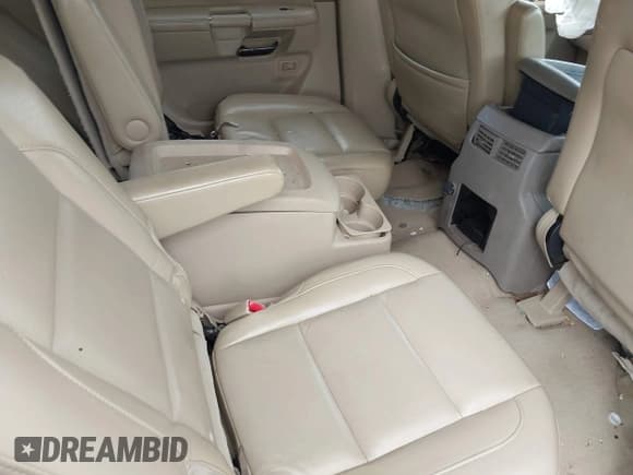 ✅ 2011 Nissan Armada Platinum • VIN: 5N1BA0NF1BN603981 • Lot: 42518673. Wystawiony na IAAI z przebiegiem 216 109 mil. Bezpłatny archiwum sprzedaży aukcyjnych z USA i szczegółowy raport historii pojazdu na DreamBid. Zdjęcie 8.