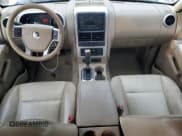 ✅ 2007 Mercury Mountaineer Premier • VIN: 4M2EU48E27UJ03239 • Lot: 83093174. Wystawiony na Copart z przebiegiem 174 103 mil. Bezpłatny archiwum sprzedaży aukcyjnych z USA i szczegółowy raport historii pojazdu na DreamBid. Zdjęcie 8.