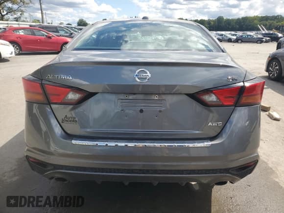 ✅ 2019 Nissan Altima SR • VIN: 1N4BL4CW0KN303444 • Lot: 70944655. Listed on Copart with 44,481 mi. Free auction sales archive from the USA and detailed vehicle history report at DreamBid. Image 6.