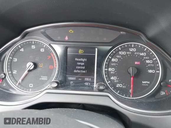 ✅ 2010 Audi Q5 Premium Plus • VIN: WA1LKAFP8AA090943 • Lot: 42262919. Wystawiony na IAAI z przebiegiem 180 691 mil. Bezpłatny archiwum sprzedaży aukcyjnych z USA i szczegółowy raport historii pojazdu na DreamBid. Zdjęcie 7.