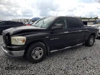 2006 Dodge 1500 SLT z VIN 3D7KR19D96G217308, wystawiony jako Copart lot #69437095 z przebiegiem 171 973 mil mil oraz Szkoda całkowita • Salvage title. Historia ofert i sprzedaży dostępna na DreamBid. Obrazek 1.