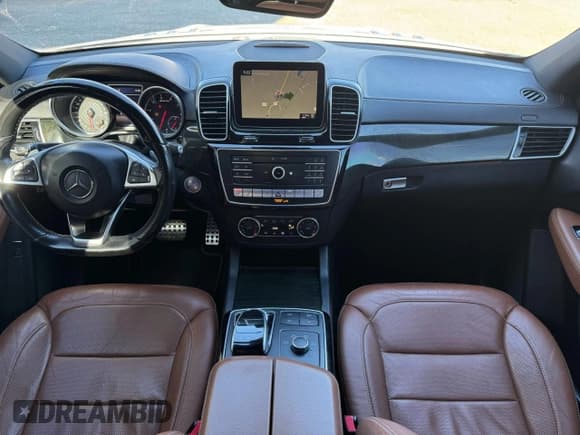 ✅ 2018 Mercedes-Benz GLE 43 AMG • VIN: 4JGED6EB7JA097163 • Lot: 93373215. Wystawiony na Copart z przebiegiem 103 022 mil. Bezpłatny archiwum sprzedaży aukcyjnych z USA i szczegółowy raport historii pojazdu na DreamBid. Zdjęcie 11.