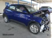 ✅ 2023 Hyundai Venue SE • VIN: KMHRB8A31PU213871 • Лот: 71620425. Опубликован ранее на Copart с пробегом 26 367 миль. Бесплатный доступ к архиву аукционных продаж из США и подробный отчёт об истории автомобиля на DreamBid. Изображение 4.