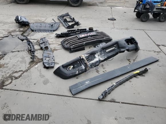 ✅ 2024 GMC Sierra 1500 AT4X • VIN: 3GTUUFE88RG339864 • Лот: 63791845. Опубликован ранее на Copart с пробегом 10 862 миль. Бесплатный доступ к архиву аукционных продаж из США и подробный отчёт об истории автомобиля на DreamBid. Изображение 12.