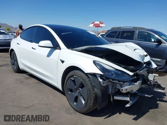 ✅ 2022 Tesla Model 3 Long Range • VIN: 5YJ3E1EB8NF228951 • Lot: 42283225. Wystawiony na IAAI z przebiegiem 74 460 mil. Bezpłatny archiwum sprzedaży aukcyjnych z USA i szczegółowy raport historii pojazdu na DreamBid. Zdjęcie 1.