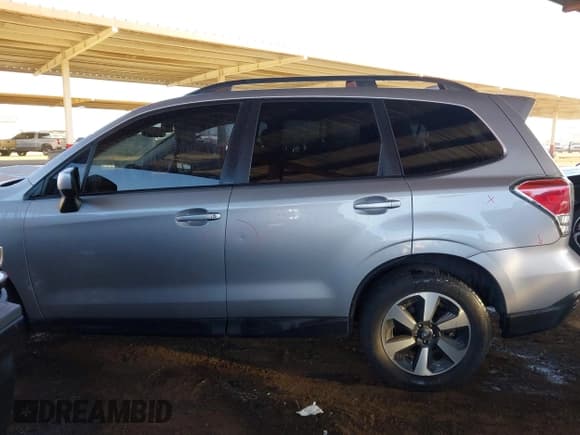 ✅ 2017 Subaru Forester Premium • VIN: JF2SJAEC6HH420519 • Lot: 43471649. Wystawiony na IAAI z przebiegiem 85 272 mil. Bezpłatny archiwum sprzedaży aukcyjnych z USA i szczegółowy raport historii pojazdu na DreamBid. Zdjęcie 15.