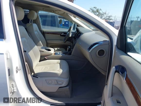 ✅ 2008 Audi Q7 Premium • VIN: WA1BY74LX8D001511 • Lot: 42561490. Wystawiony na IAAI z przebiegiem 103 264 mil. Bezpłatny archiwum sprzedaży aukcyjnych z USA i szczegółowy raport historii pojazdu na DreamBid. Zdjęcie 5.