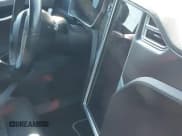 ✅ 2017 Tesla Model S 60 • VIN: 5YJSA1E17HF202747 • Lot: 43808471. Listed on IAAI with 86,966 mi. Free auction sales archive from the USA and detailed vehicle history report at DreamBid. Image 18.