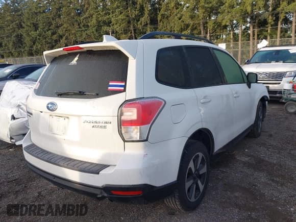 ✅ 2017 Subaru Forester Premium • VIN: JF2SJAEC6HH801027 • Лот: 43495522. Опубликован ранее на IAAI с пробегом Не указан. Бесплатный доступ к архиву аукционных продаж из США и подробный отчёт об истории автомобиля на DreamBid. Изображение 4.