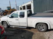 ✅ 2009 GMC Sierra 1500 • VIN: 2GTEK39J491128384 • Лот: 42800359. Опубликован ранее на IAAI с пробегом 89 611 миль. Бесплатный доступ к архиву аукционных продаж из США и подробный отчёт об истории автомобиля на DreamBid. Изображение 14.
