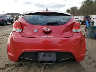 ✅ 2012 Hyundai Veloster w/Red Int • VIN: KMHTC6AD3CU056967 • Lot: 85865414. Wystawiony na Copart z przebiegiem 122 322 mil. Bezpłatny archiwum sprzedaży aukcyjnych z USA i szczegółowy raport historii pojazdu na DreamBid. Zdjęcie 6.