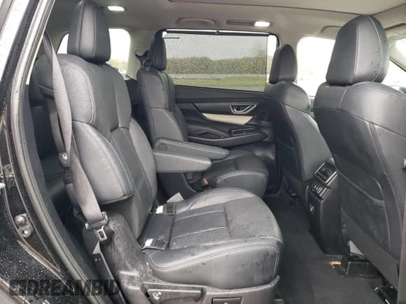 ✅ 2022 Subaru Ascent Limited • VIN: 4S4WMAPD7N3429974 • Lot: 82693655. Wystawiony na Copart z przebiegiem 60 091 mil. Bezpłatny archiwum sprzedaży aukcyjnych z USA i szczegółowy raport historii pojazdu na DreamBid. Zdjęcie 11.