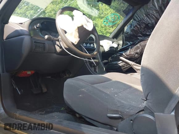 ✅ 2001 Ford Mustang Standard • VIN: 1FAFP40471F119958 • Лот: 41977024. Опубликован ранее на IAAI с пробегом Не указан. Бесплатный доступ к архиву аукционных продаж из США и подробный отчёт об истории автомобиля на DreamBid. Изображение 18.