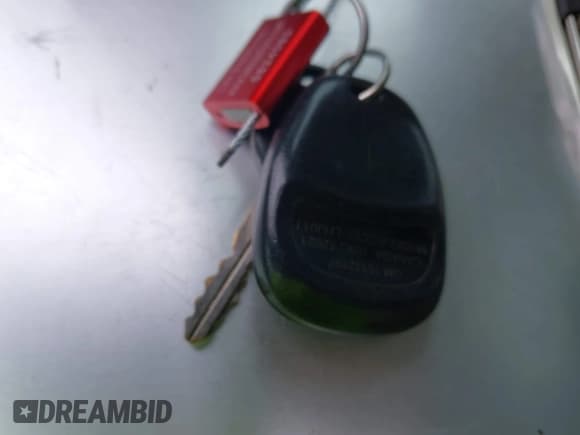 ✅ 2005 Chevrolet Suburban LS • VIN: 1GNEC16Z65J149255 • Lot: 42761528. Listed on IAAI with 165,719 mi. Free auction sales archive from the USA and detailed vehicle history report at DreamBid. Image 11.