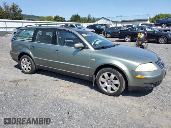 ✅ 2003 Volkswagen Passat GLX • VIN: WVWYH63B23E326238 • Lot: 70220704. Wystawiony na Copart z przebiegiem 167 857 mil. Bezpłatny archiwum sprzedaży aukcyjnych z USA i szczegółowy raport historii pojazdu na DreamBid. Zdjęcie 4.