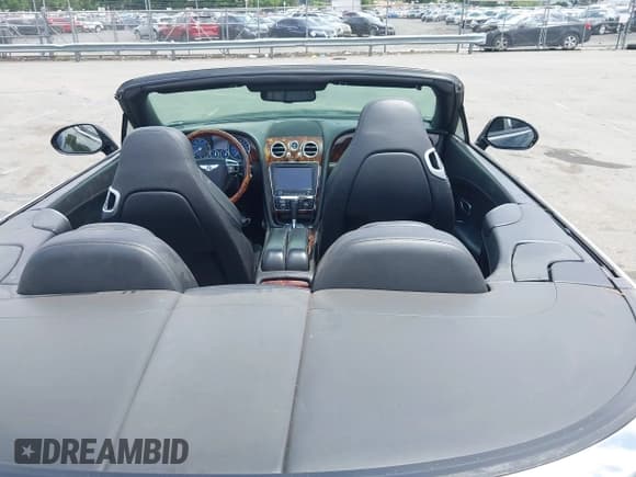 ✅ 2012 Bentley Continental GT • VIN: SCBGR3ZA7CC076290 • Lot: 42463913. Listed on IAAI with 75,834 mi. Free auction sales archive from the USA and detailed vehicle history report at DreamBid. Image 21.