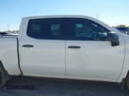 ✅ 2022 Chevrolet Silverado 1500 Work Truck • VIN: 1GCPAAEK3NZ601546 • Lot: 43641816. Wystawiony na IAAI z przebiegiem 66 191 mil. Bezpłatny archiwum sprzedaży aukcyjnych z USA i szczegółowy raport historii pojazdu na DreamBid. Zdjęcie 13.